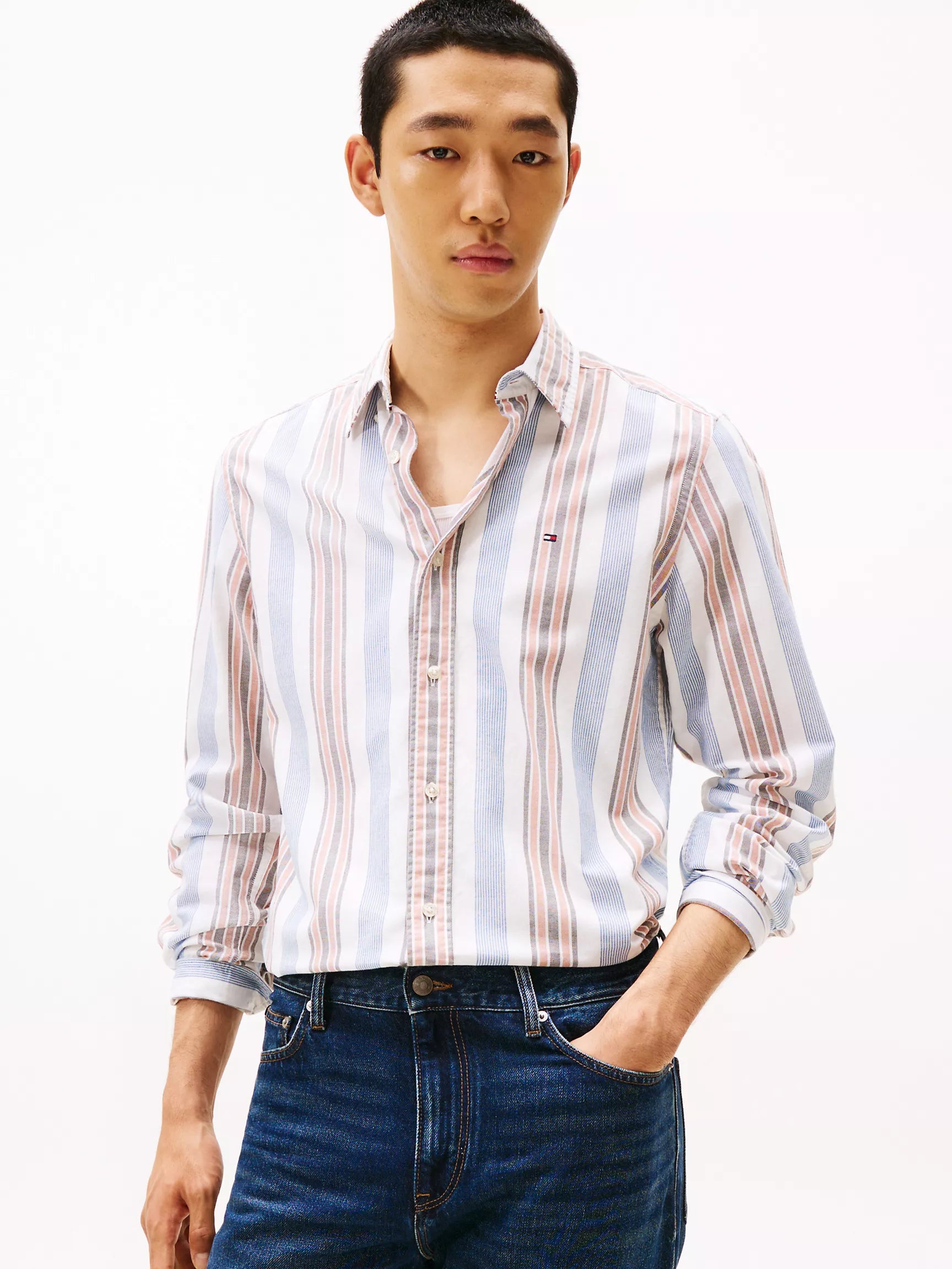 Tommy Mens' Regular Fit Striped Stretch Oxford Shirt/Dark Coffee