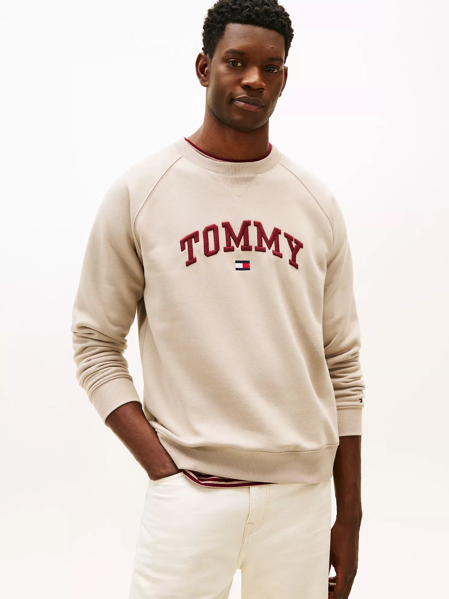 Tommy Hilfiger MENS' Varsity Tommy Logo Fleece Sweatshirt ٍStone