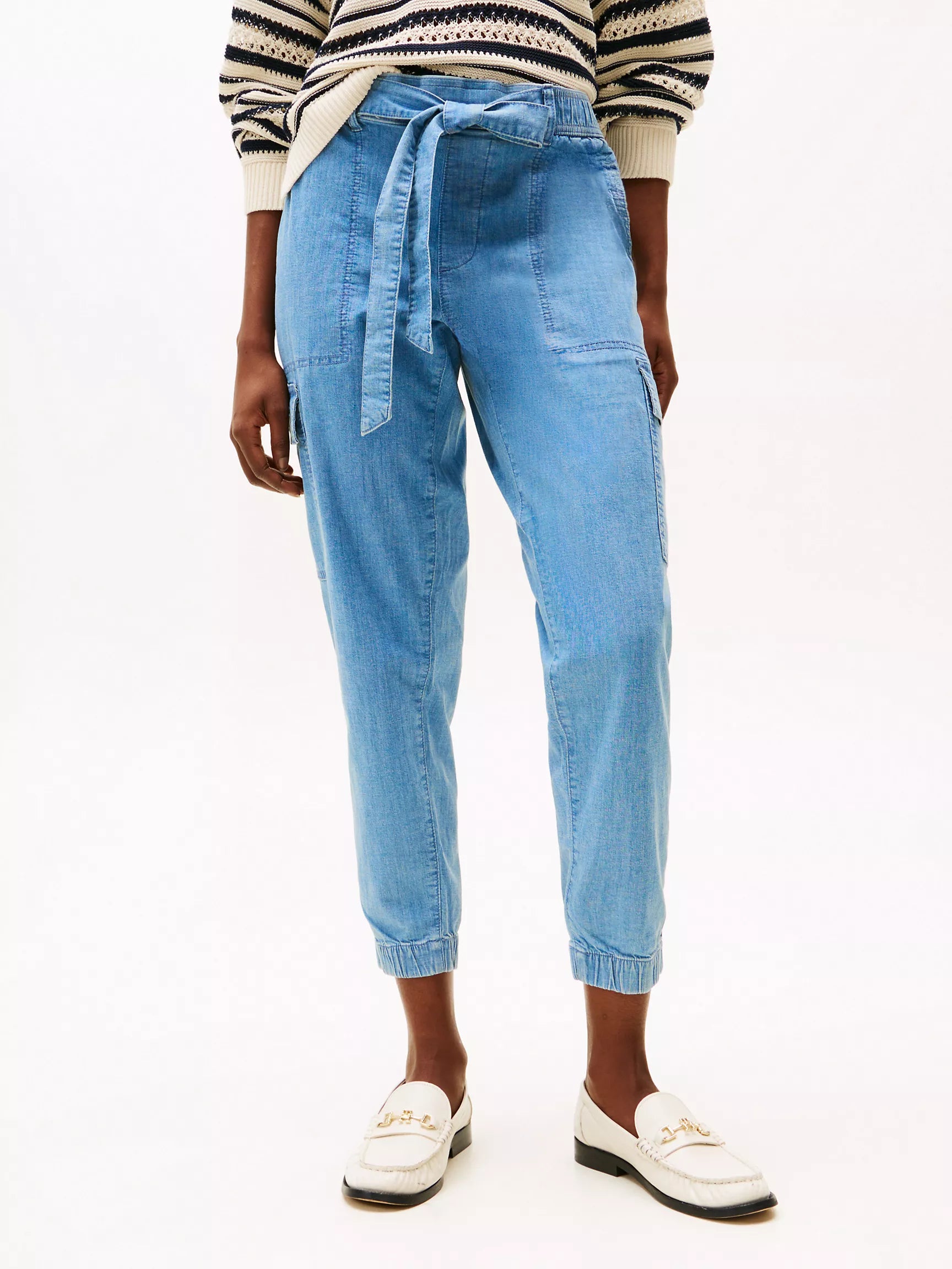 Tommy Womens' Belted Cargo Jogger/ Light Wash Chambray