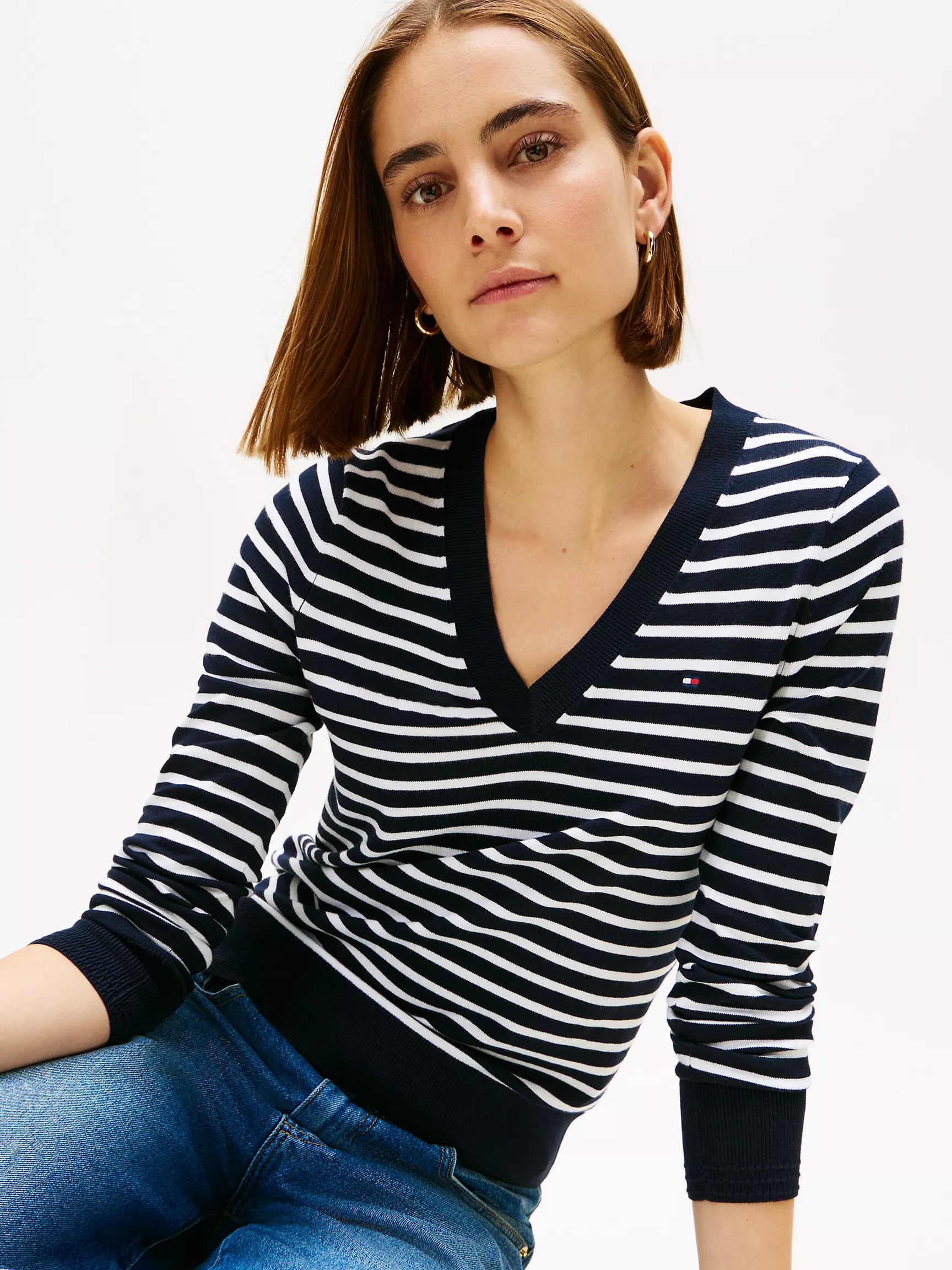 Tommy WOMENS' Stripe V-Neck Sweater Navy Stripe