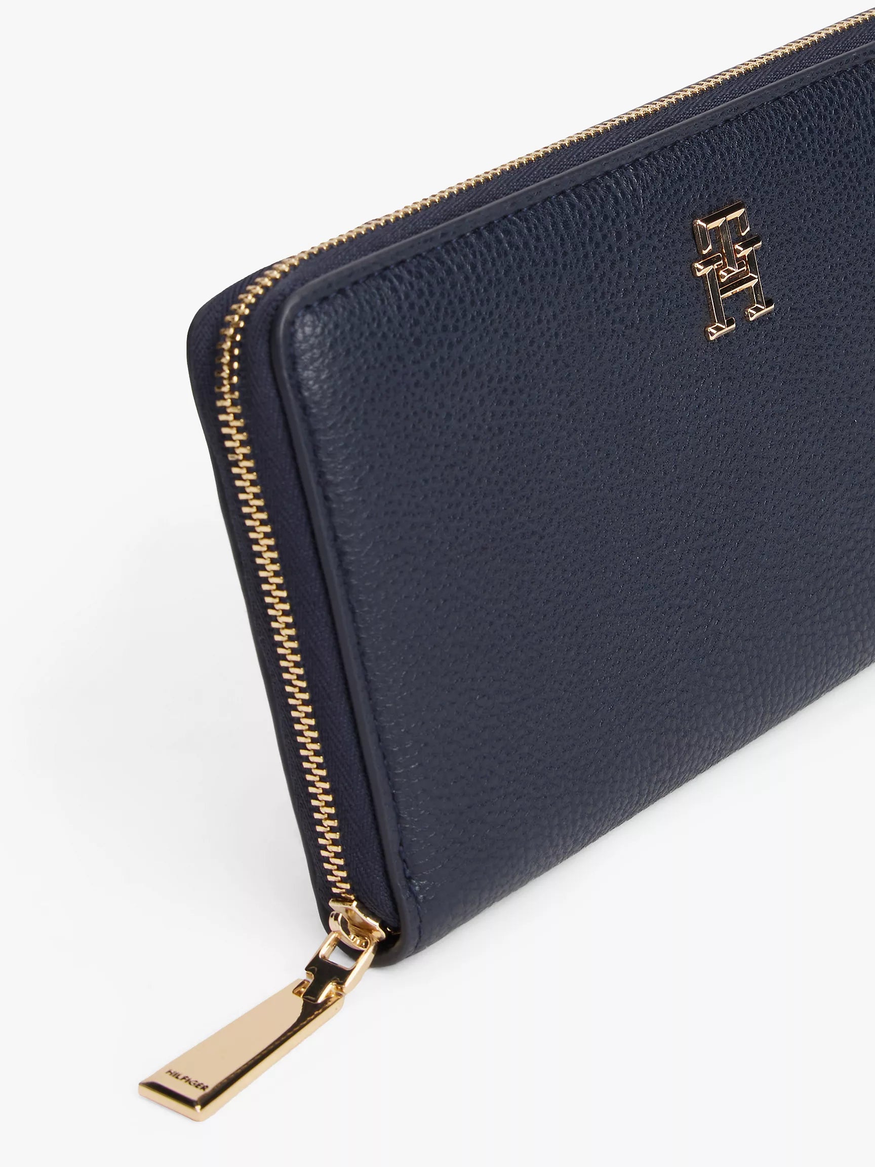 Women's Tommy Monogram Zip Wallet NAVY