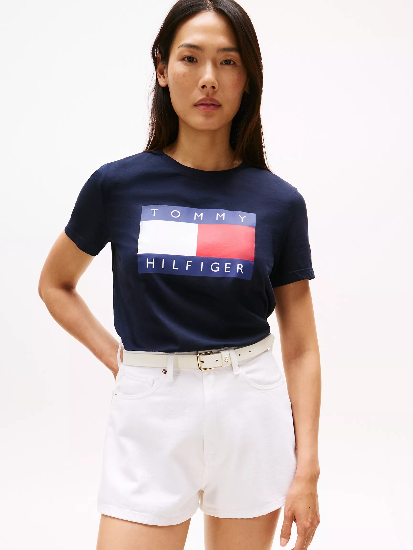 Tommy Hilfiger women's Heritage Flag Logo T-Shirt / NAVY