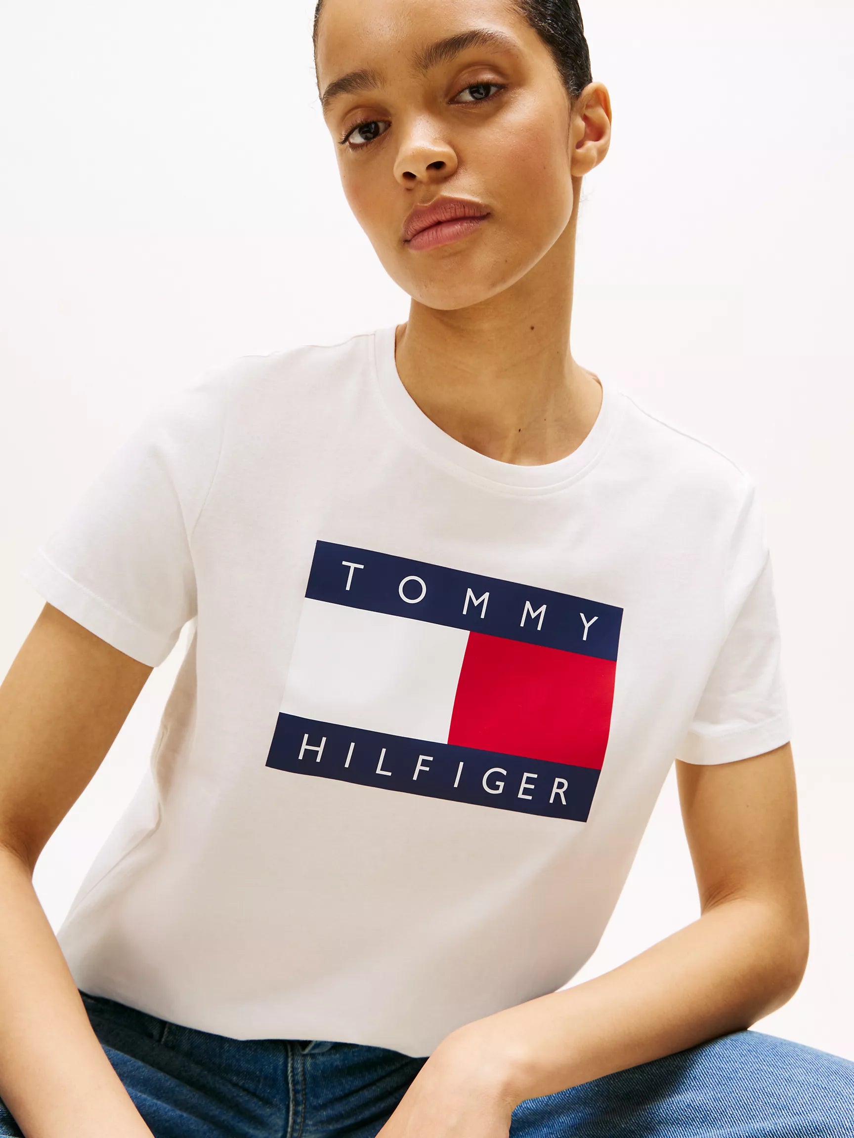 Tommy Hilfiger women's Heritage Flag Logo T-Shirt /  Ecru