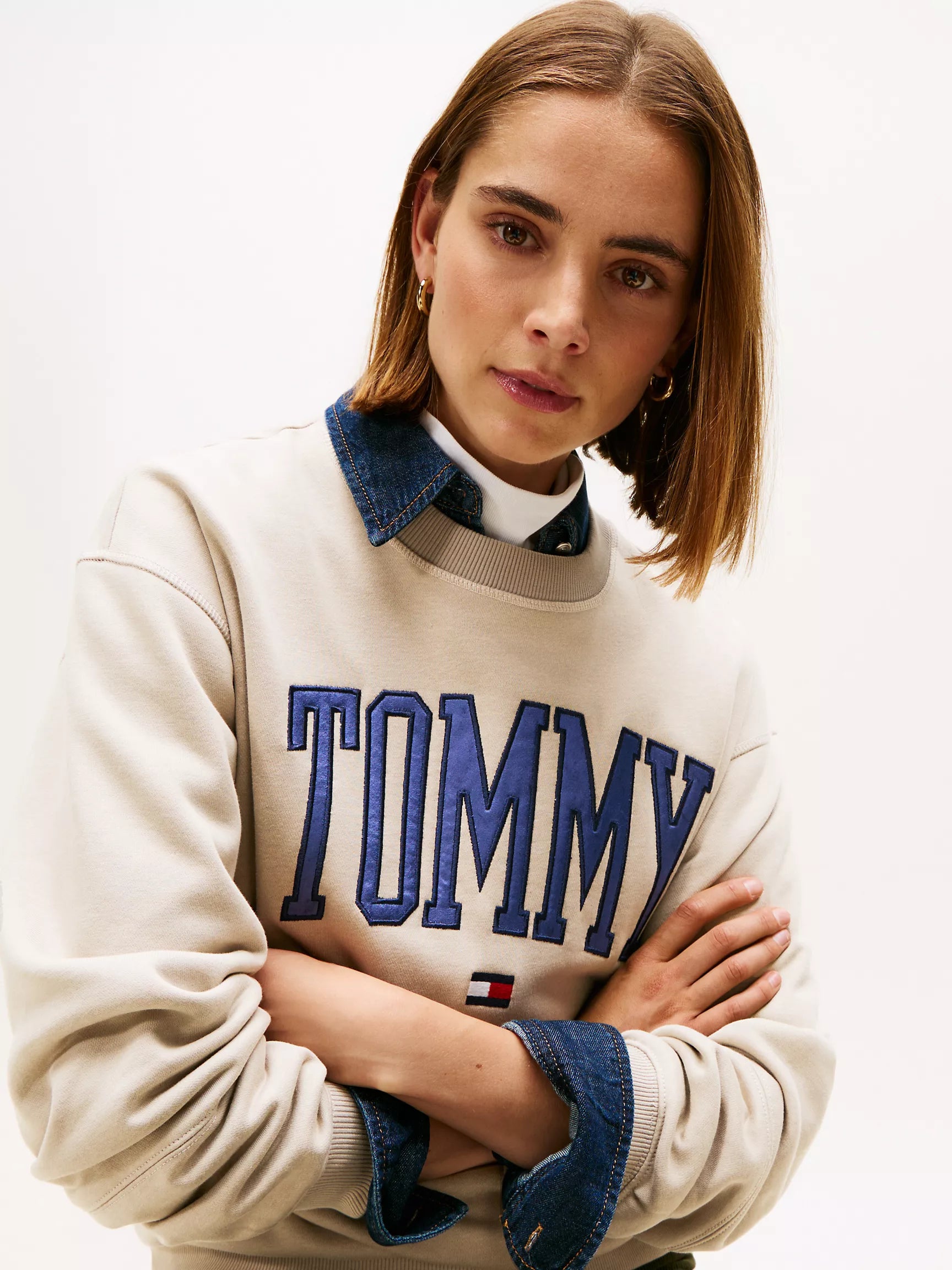 Tommy Womens' Varsity Tommy Logo Crewneck Sweatshirt/ STONE