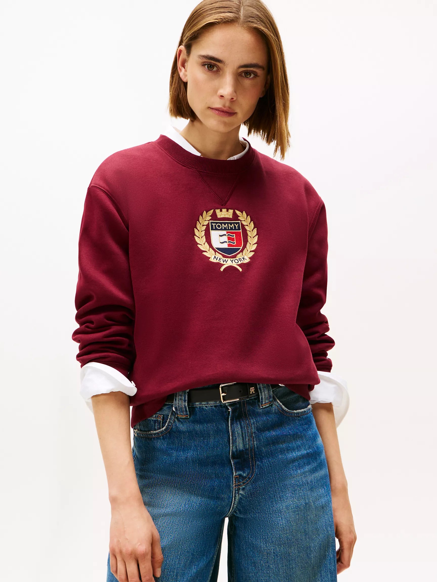 Womens' Tommy Crest Logo Fleece Sweatshirt/ Burgundy