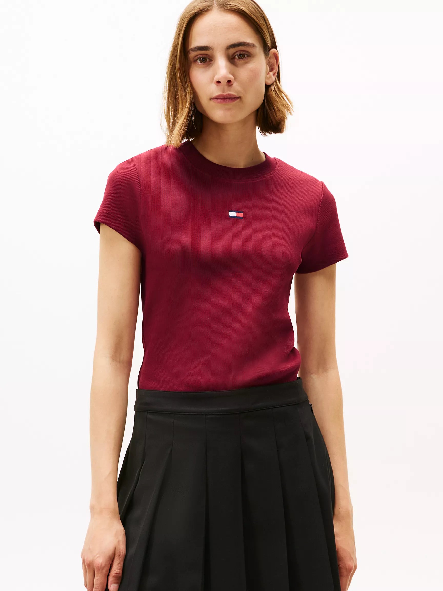 TOMMY Womens' Embroidered Flag Crewneck T-Shirt/Rouge