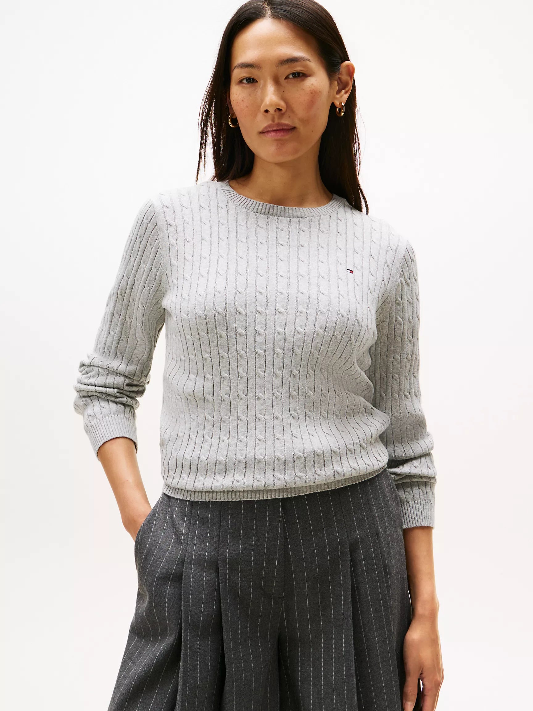 Tommy Womens' Cable Knit Sweater / Grey