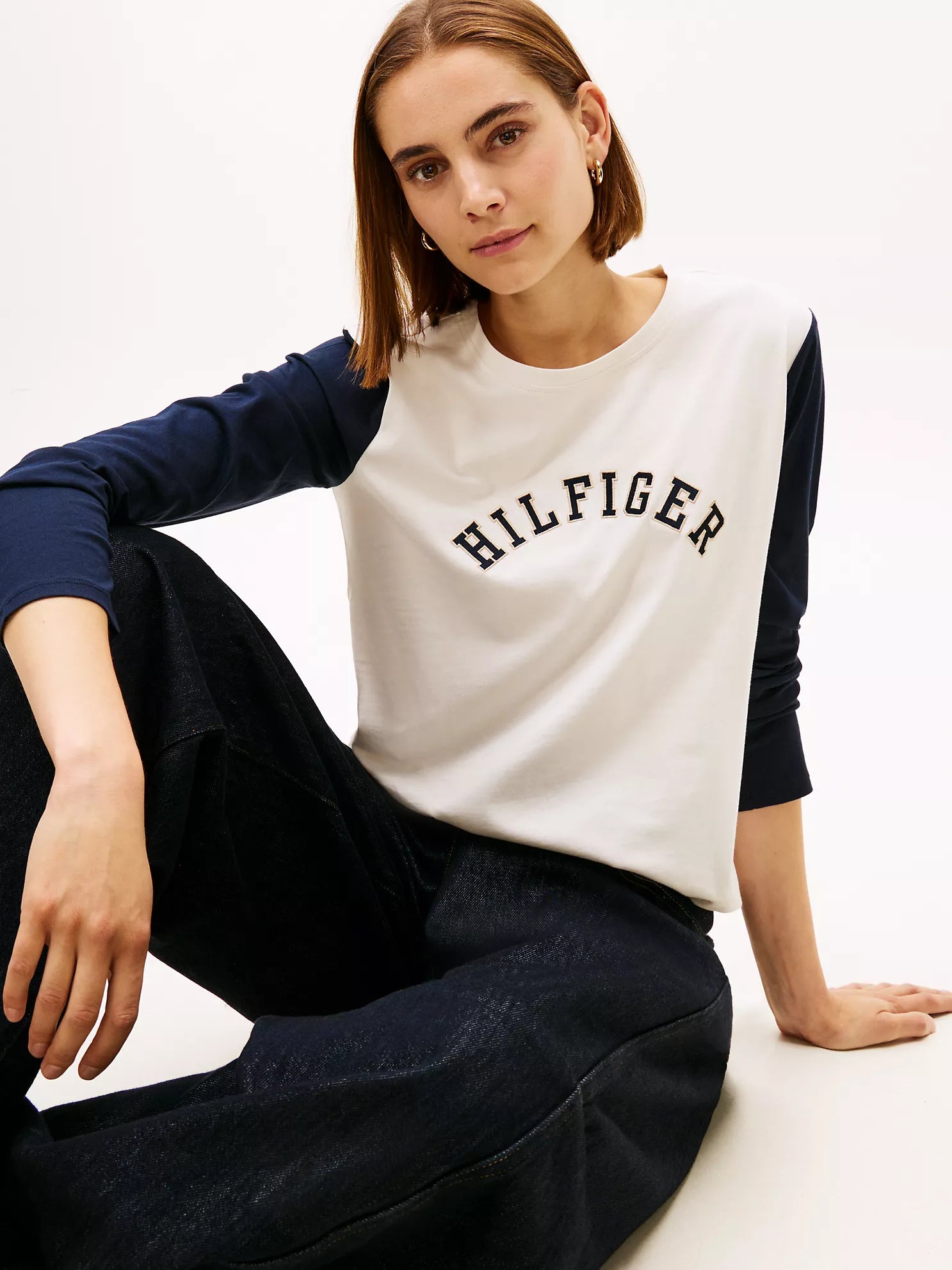 Womens' Tommy Colorblock Hilfiger Arch Logo T-Shirt Ivory
