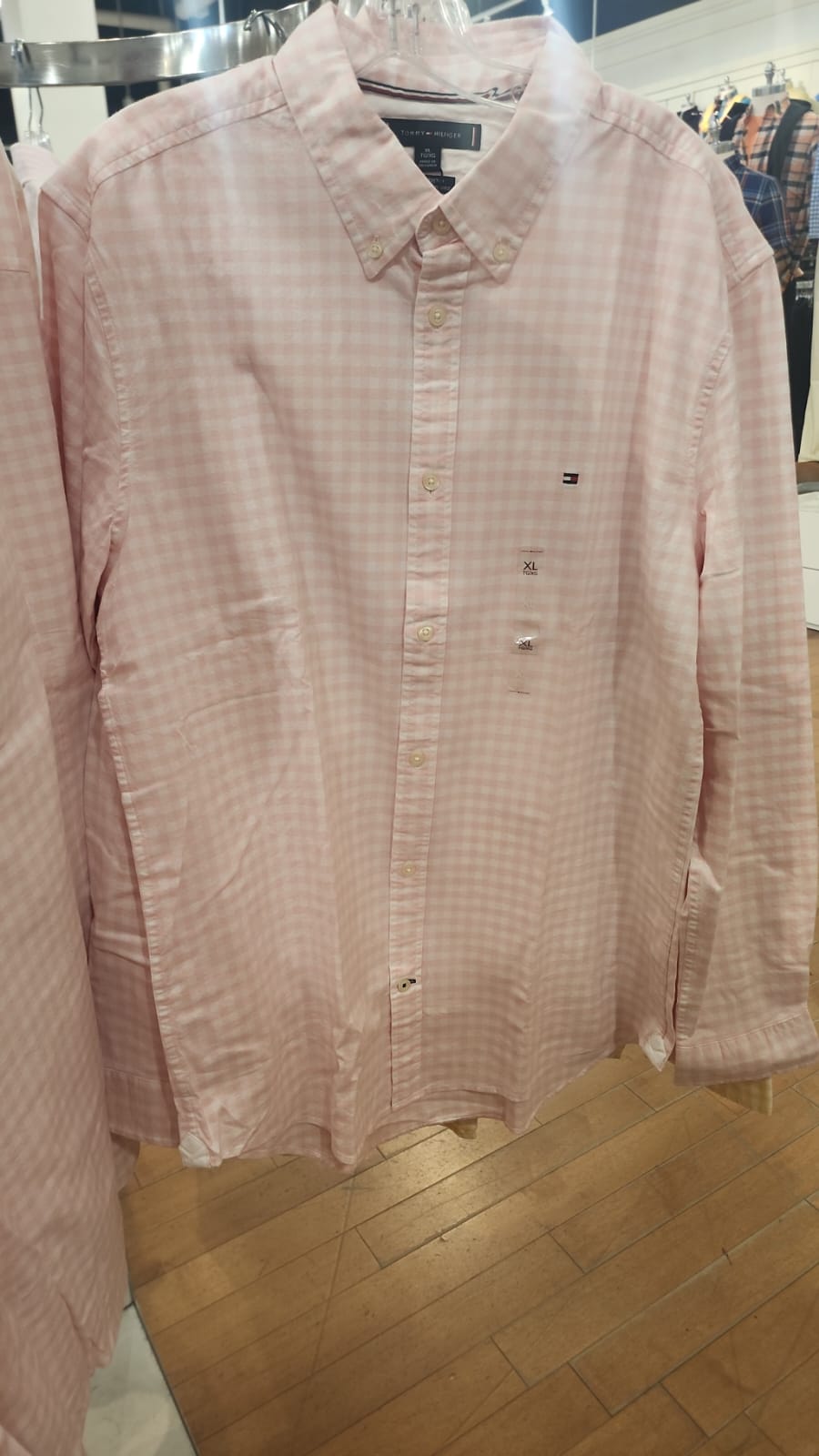 Tommy Mens' Regular Fit Gingham Oxford Shirt