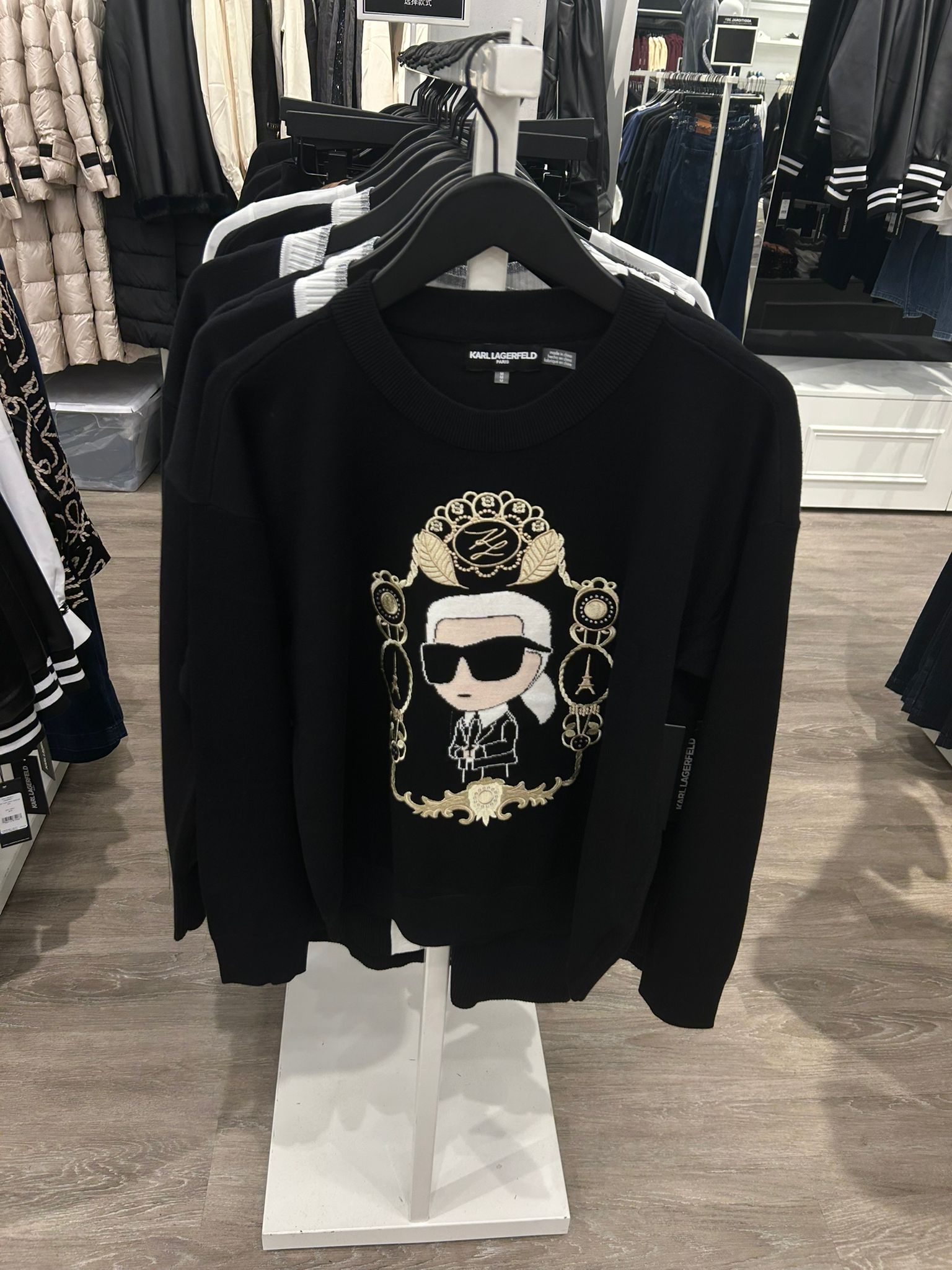 Karl Lagerfeld Paris Womens ROCOCO CHOUPETTE SWEATER.