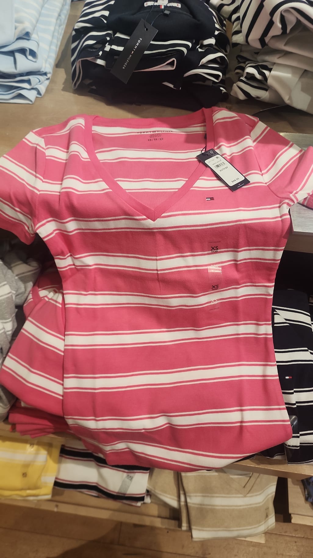 WOMENS' TOMMY V-Neck Stripe Favorite T-Shirt/ Fandango Pink Stripe