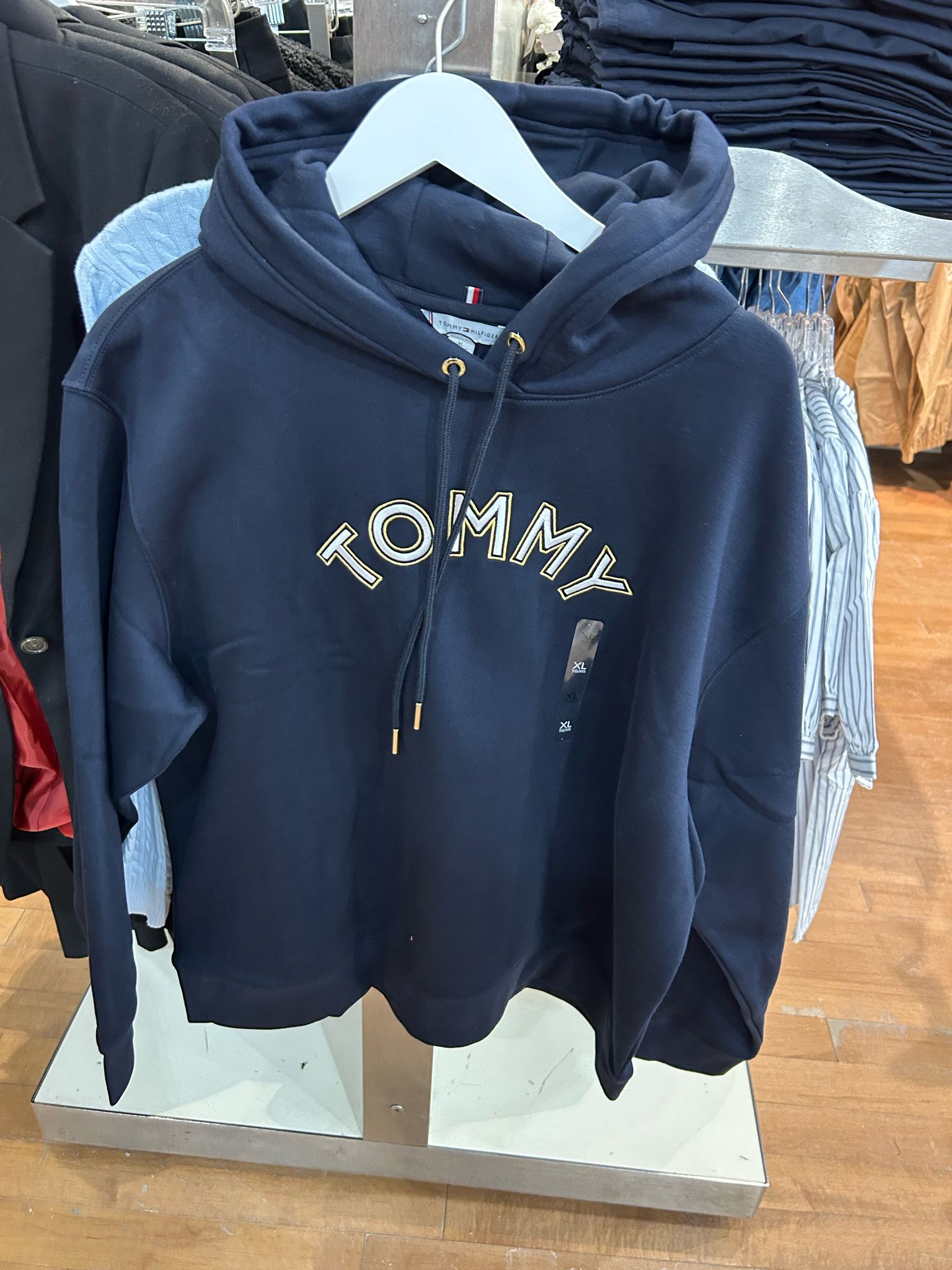 Womens Tommy Pullover Hoodie