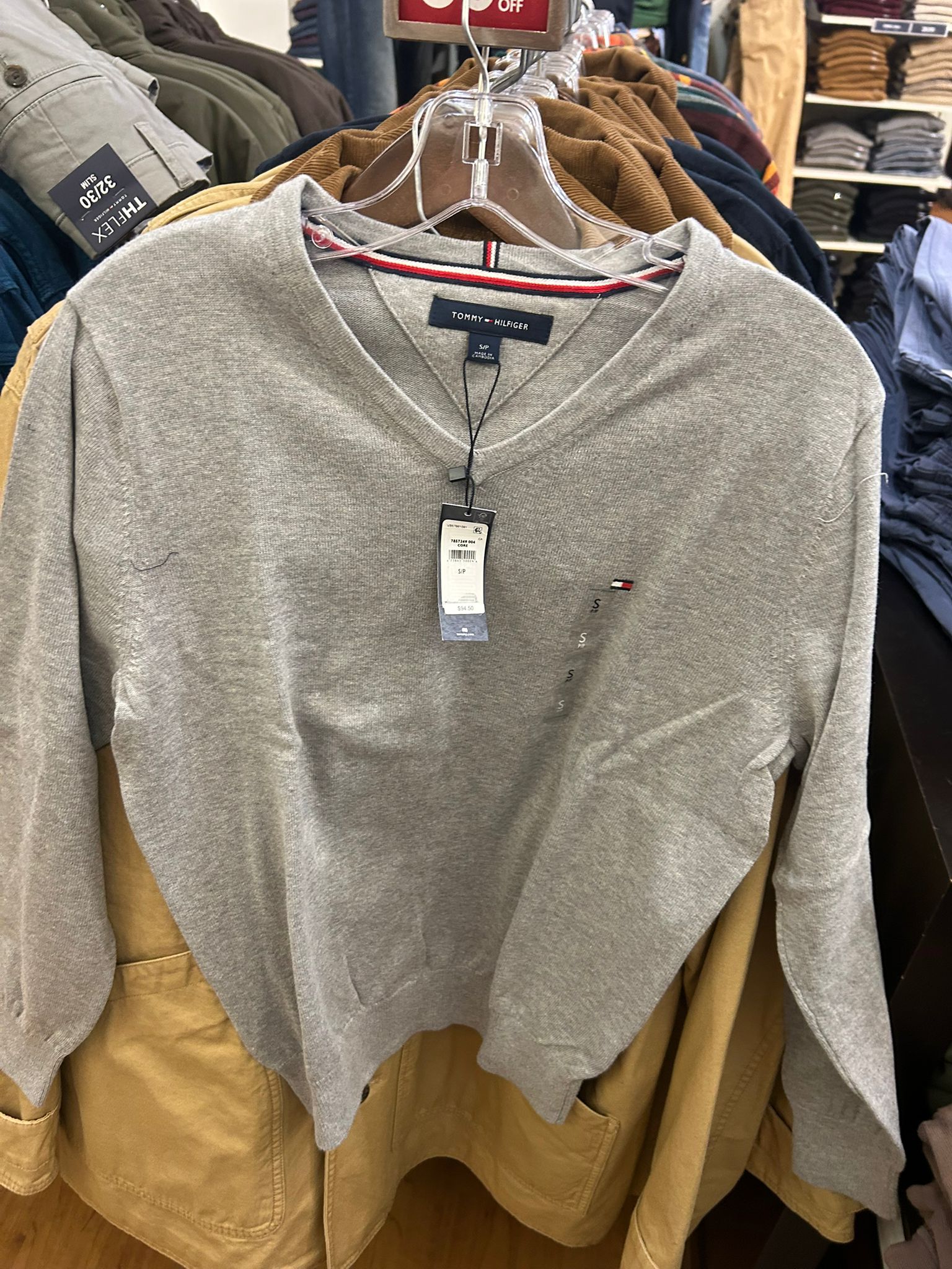 Tommy MENS' Solid Logo V-Neck Sweater Grey Heather