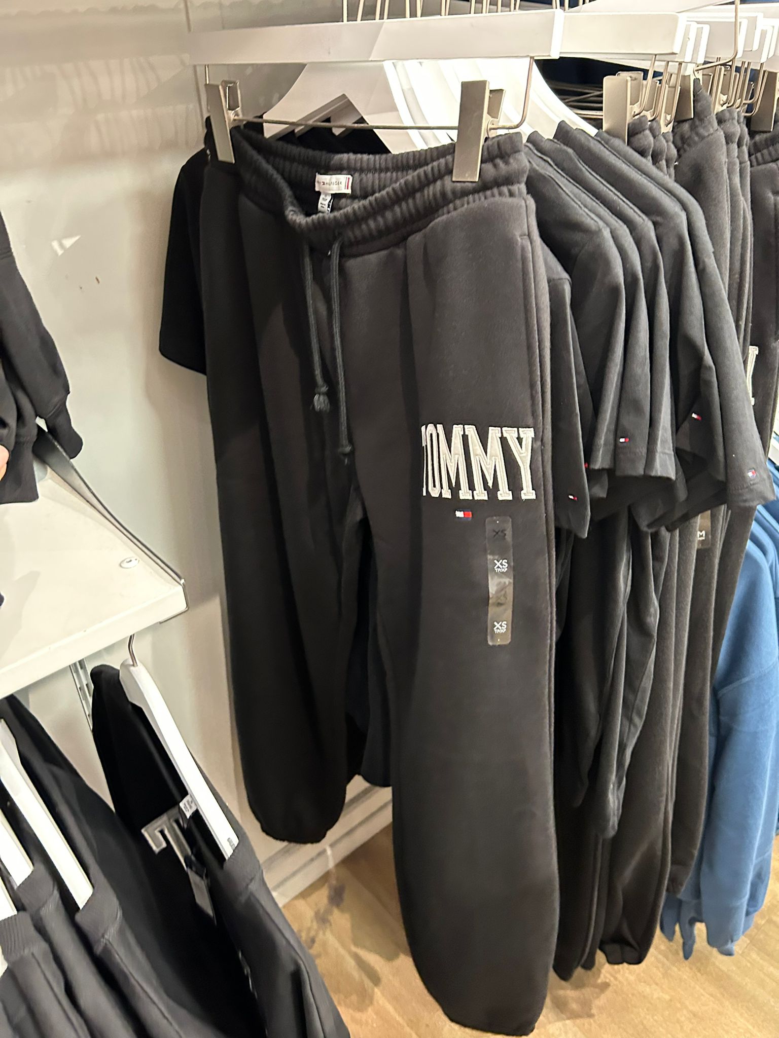Tommy Womens' Varsity Tommy Logo Sweatpant/ BLACK