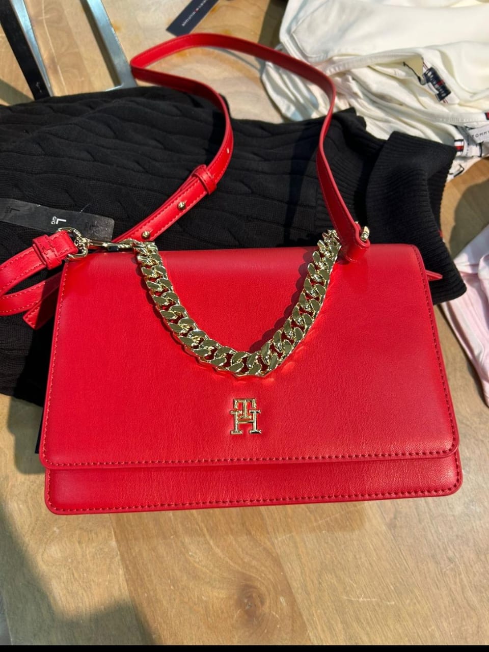 Womens' Tommy Hilfiger Refined Medium Crossover Bag - RED