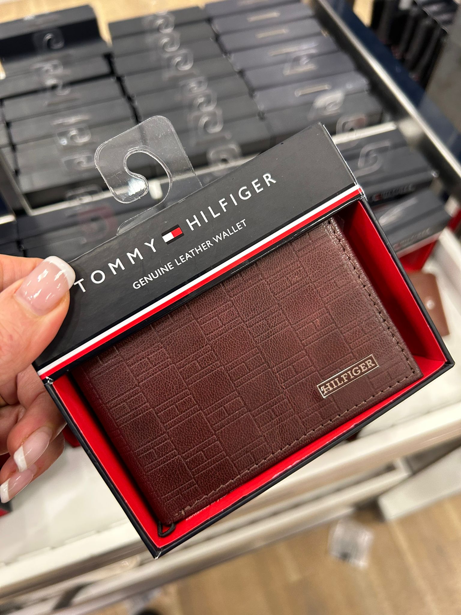 Tommy Hilfiger Men's RFID Logo Embossed Leather Brown Bifol Passcase Wallet