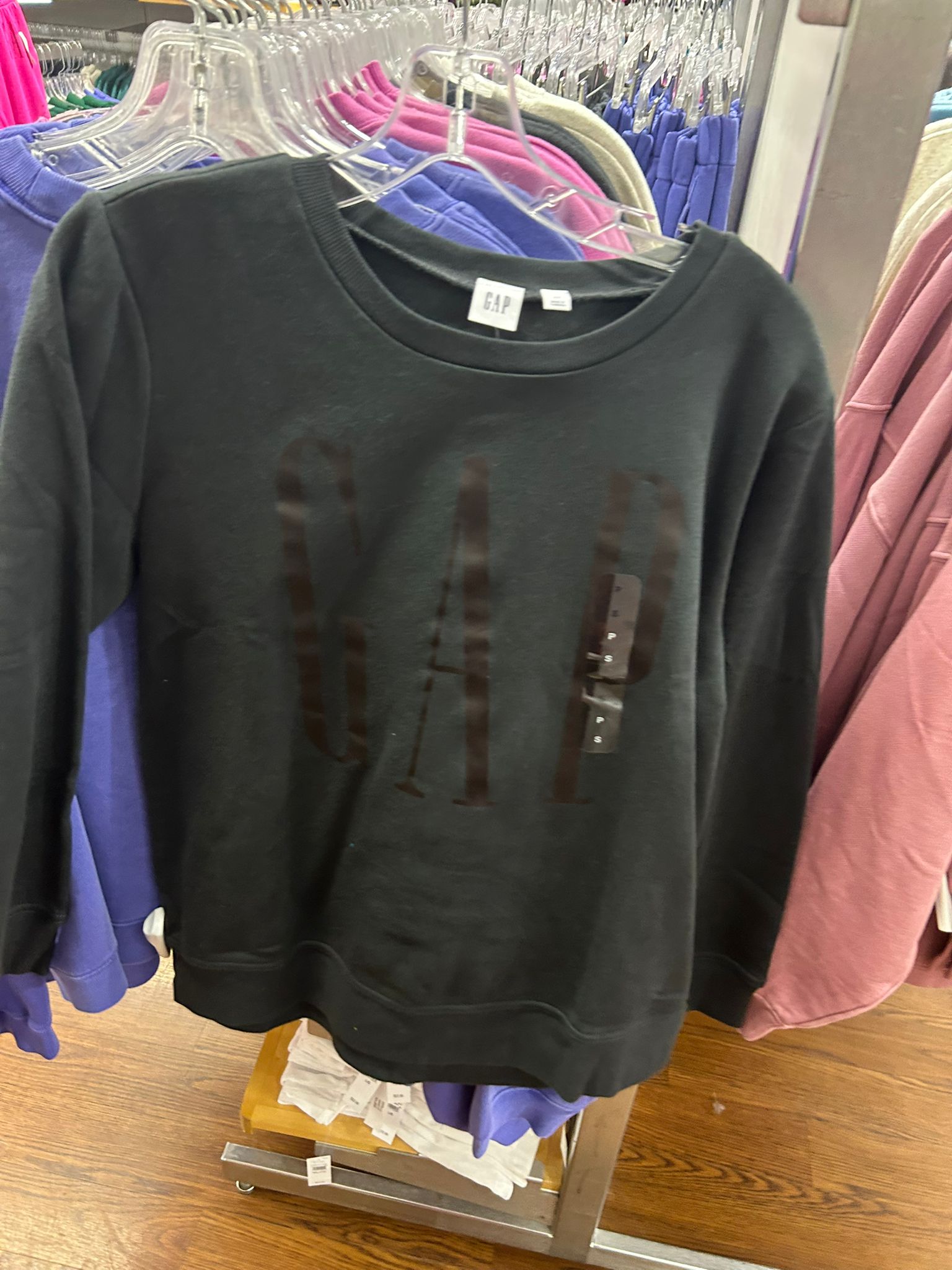 Gap Womens' Relaxed Gap Logo Sweatshirt BLACK