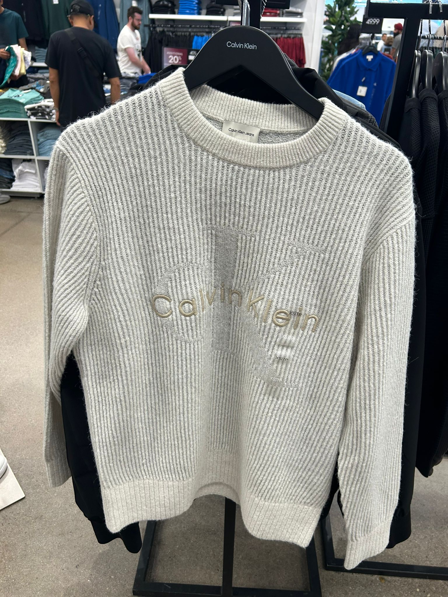 CALVIN KLEIN Mens' CHENILLE MONOLOGO SWEATER.