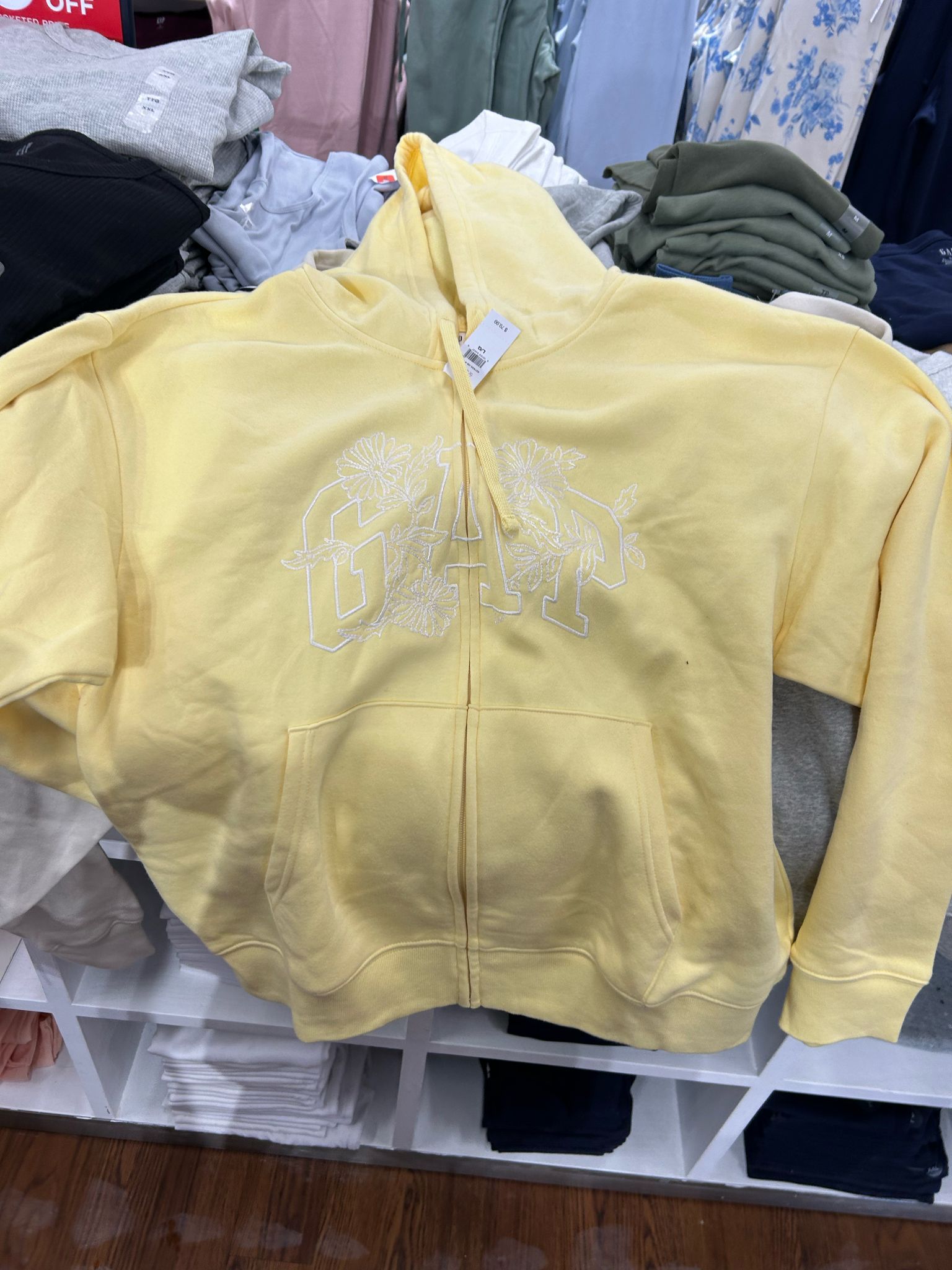 Women Relaxed Gap Logo Zip Hoodie/pale banana