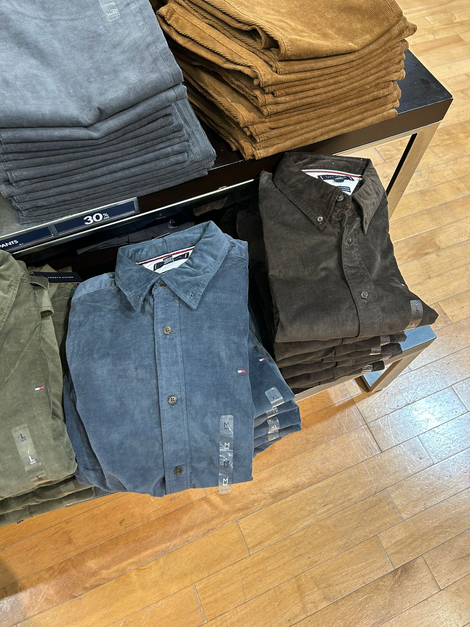 Tommy MENS' Regular Fit Corduroy Shirt BLACK