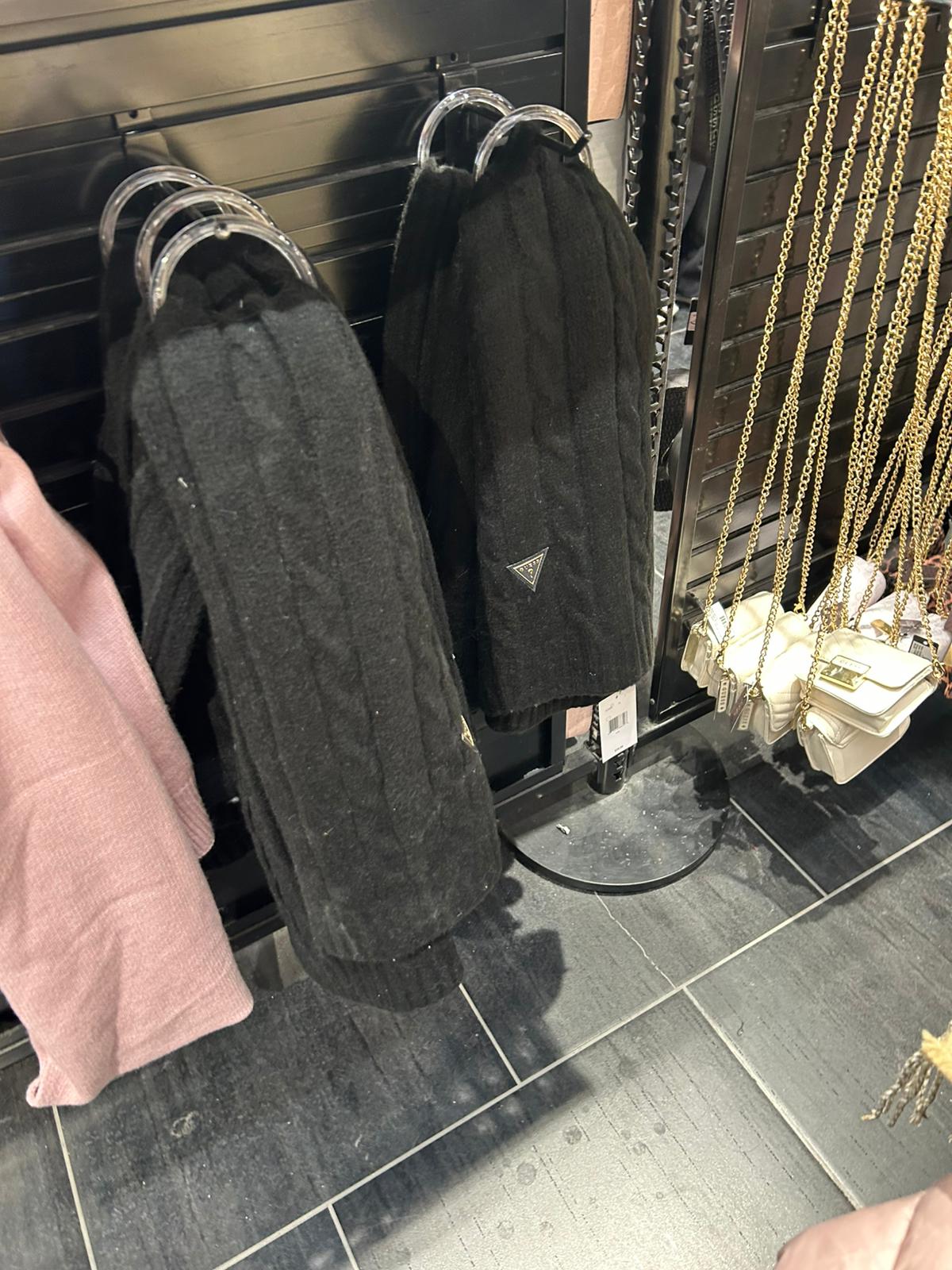 Guess Womens' Cable-Knit Scarf BLACK