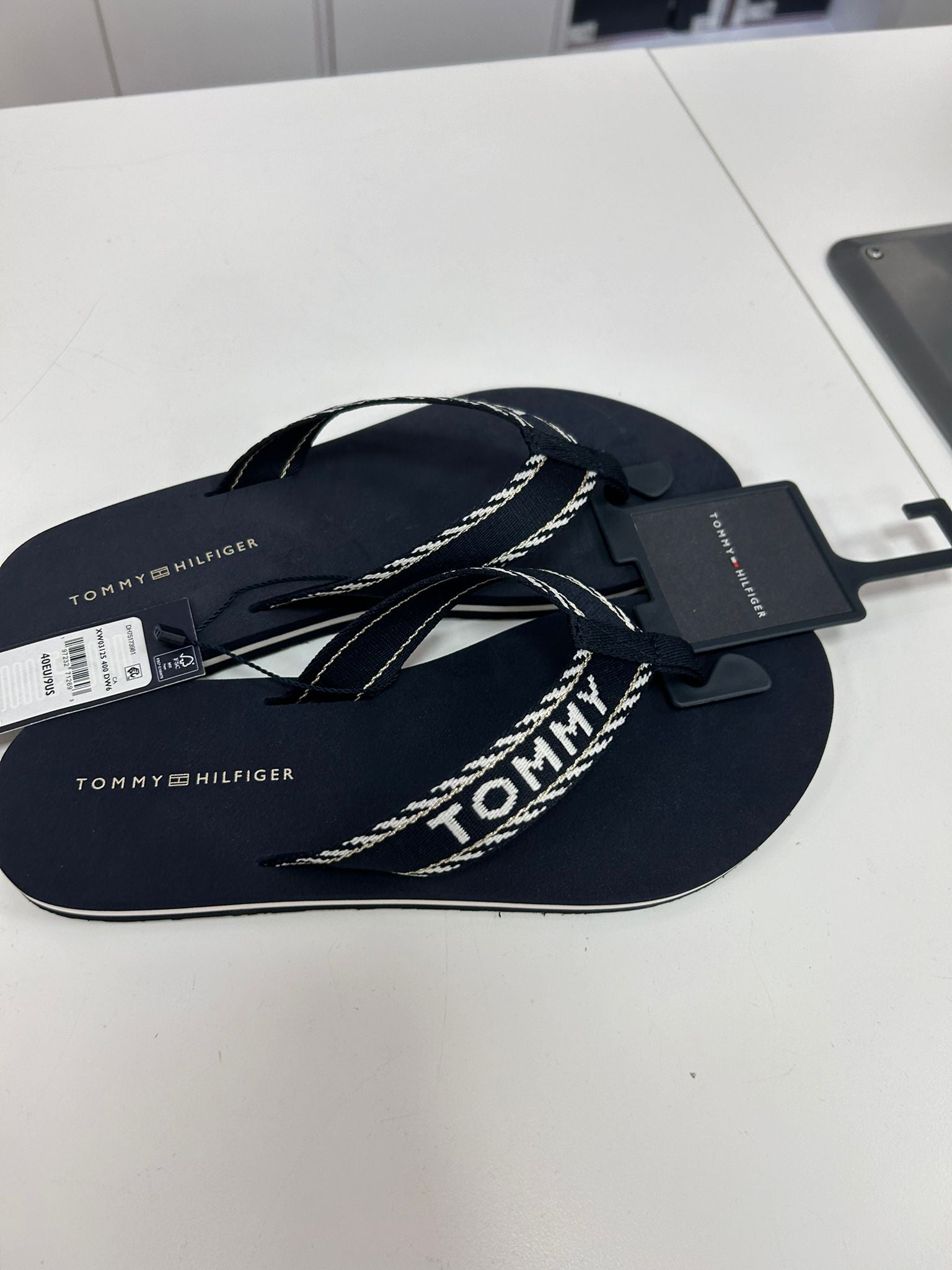 Tommy Hilfiger Women's Navy Blue Flip Flops