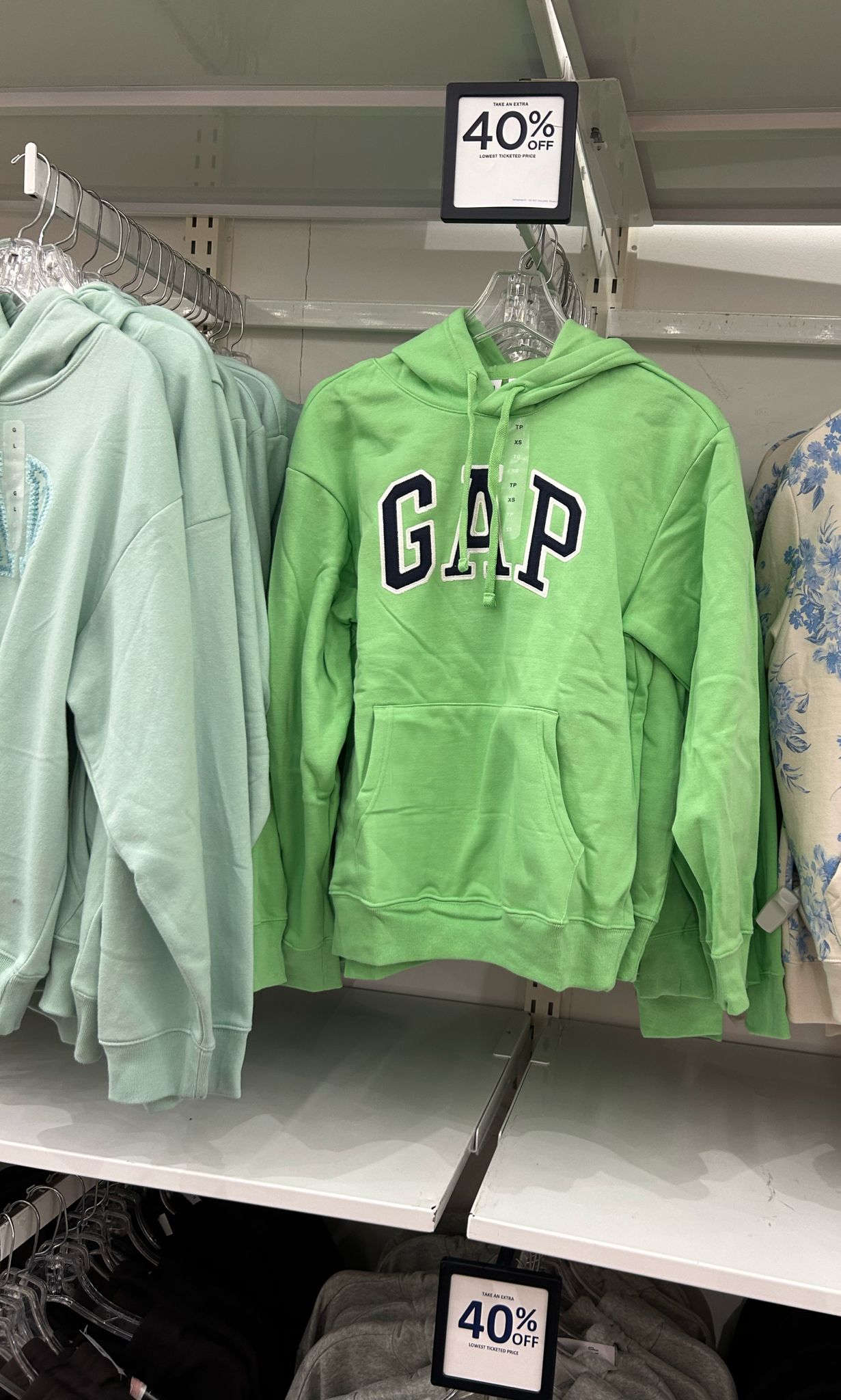 Women Gap Logo Hoodie/julep green