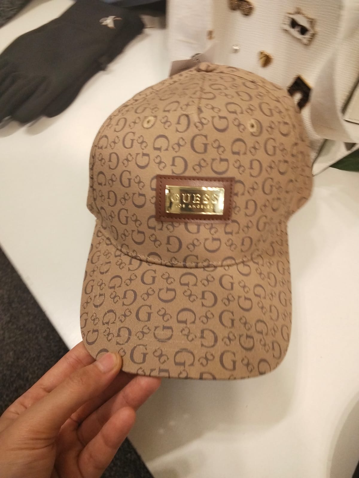 GUESS WOMENS' Logo Baseball Hat