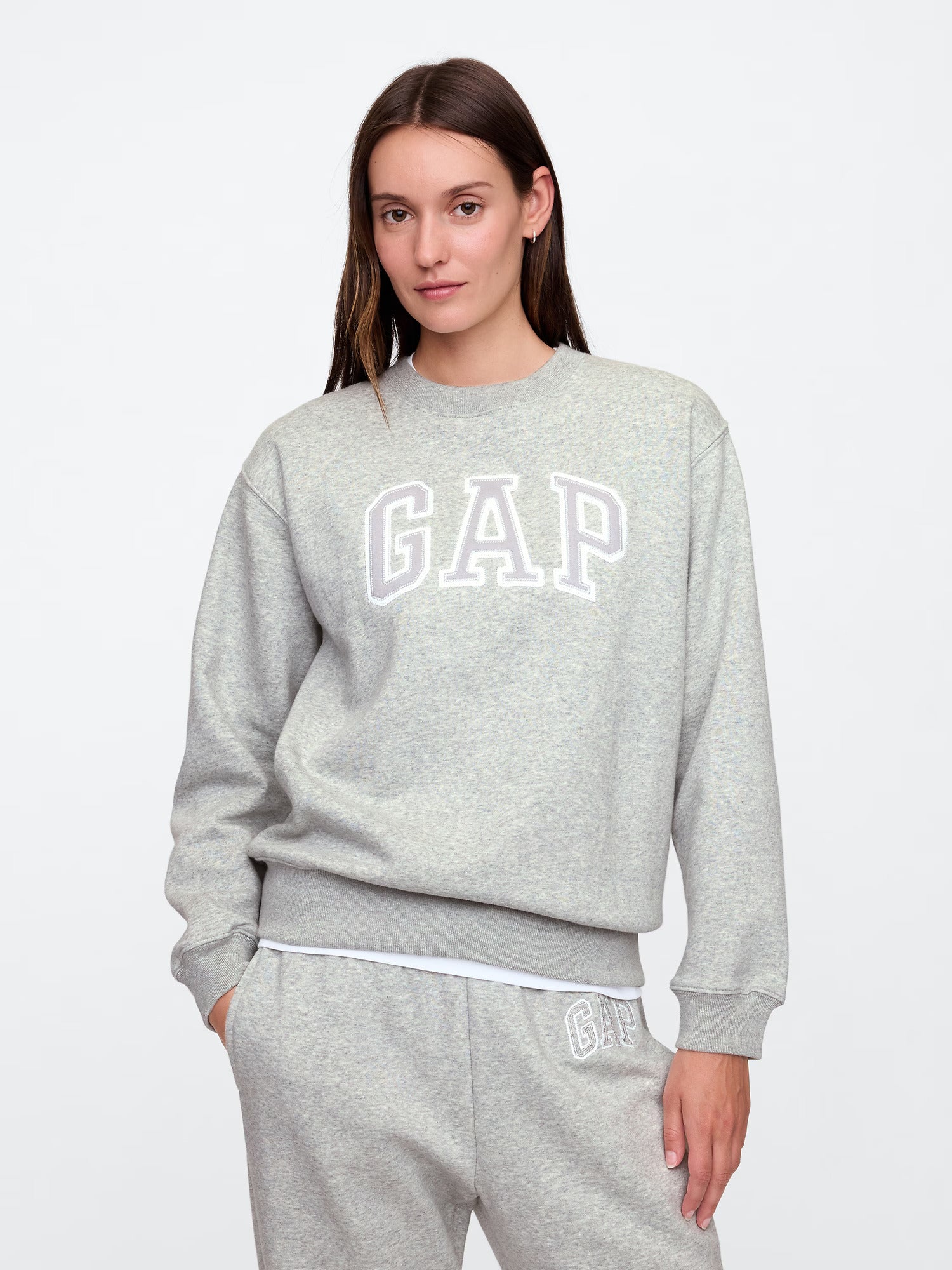 Women Gap Logo Sweatshirt/light heather gray