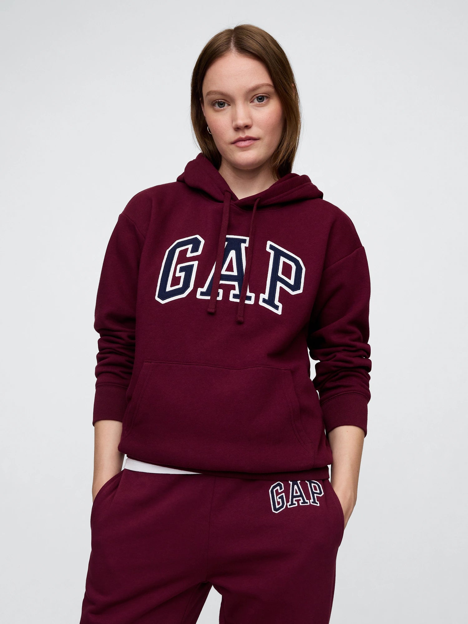 Women Gap Logo Hoodie/deep ruby red