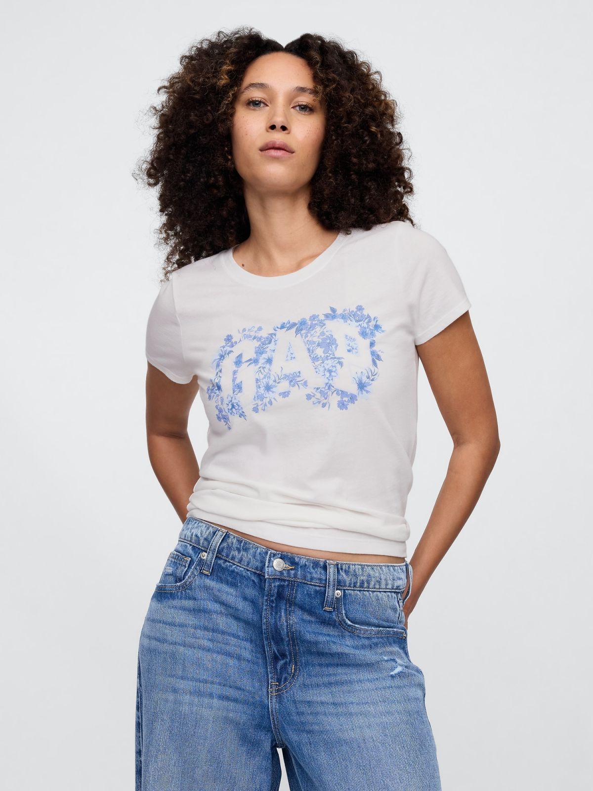 GAP womens V-gap Ss Clsc Tee T-Shirt