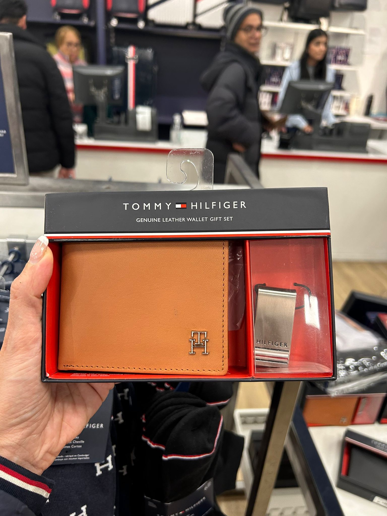 Tommy Hilfiger MENS' Brown Wallet Money Clip Set (Hong Kong Stock)