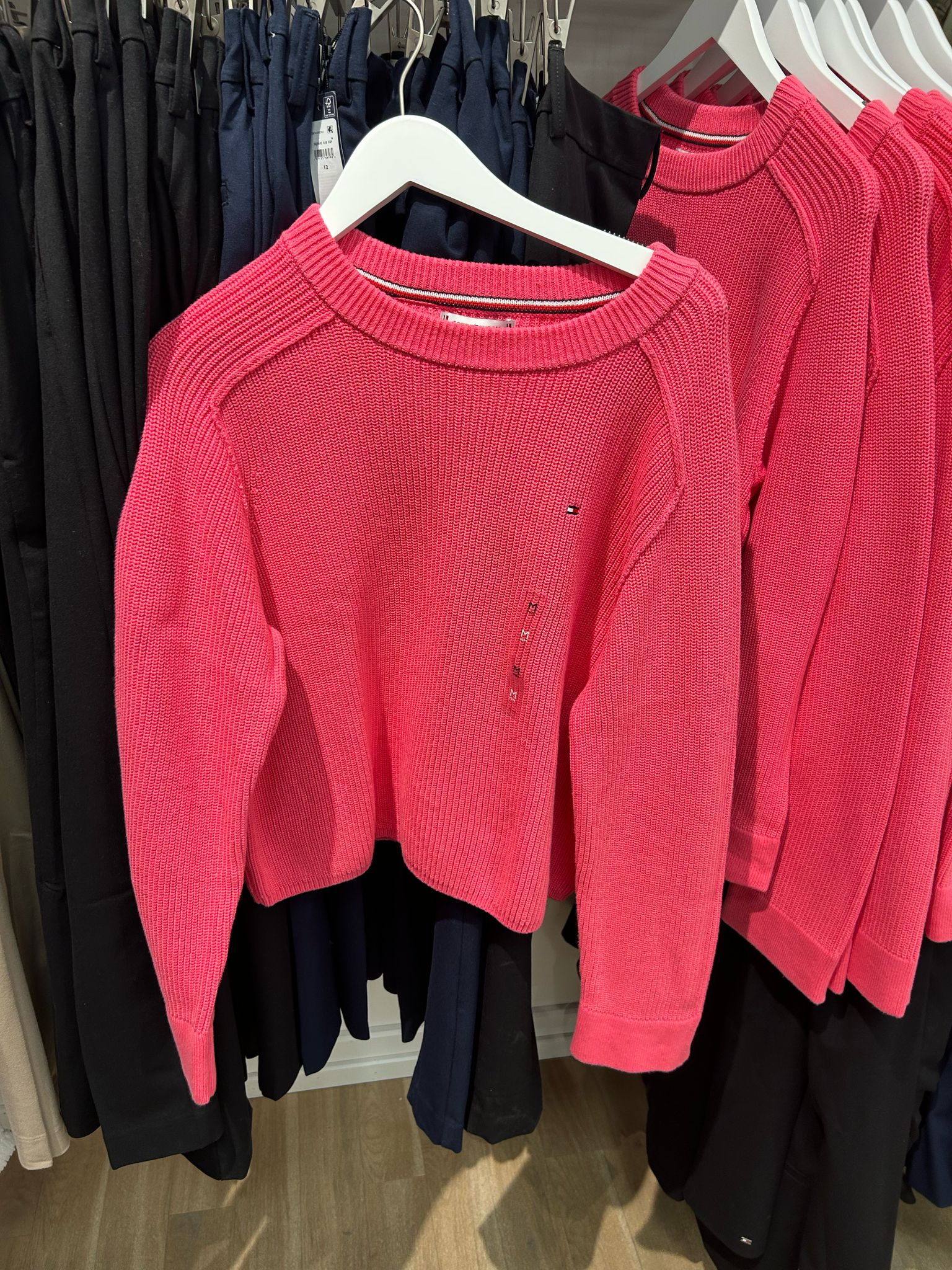 Women Tommy Solid Crewneck Sweater