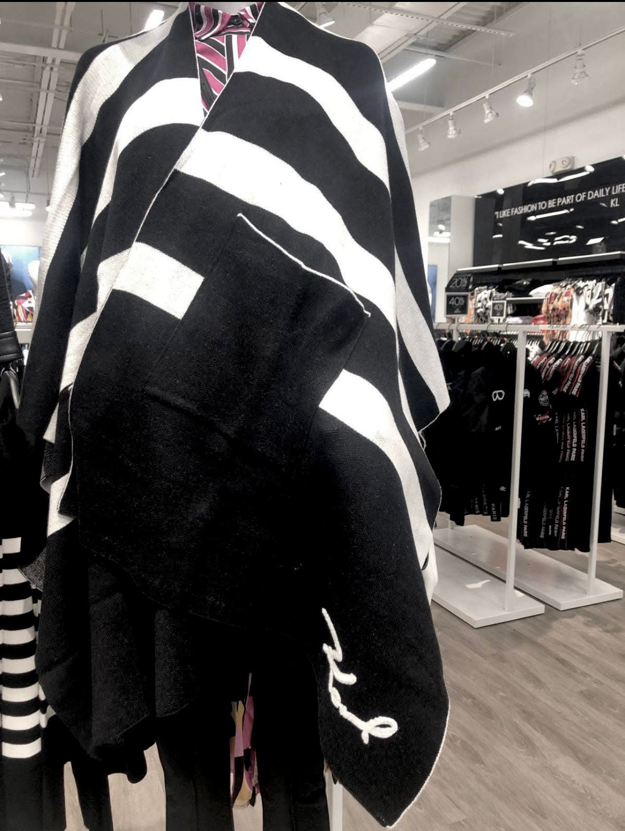 Karl Lagerfeld Paris Womens' STRIPED KNIT POCKET SHAWL