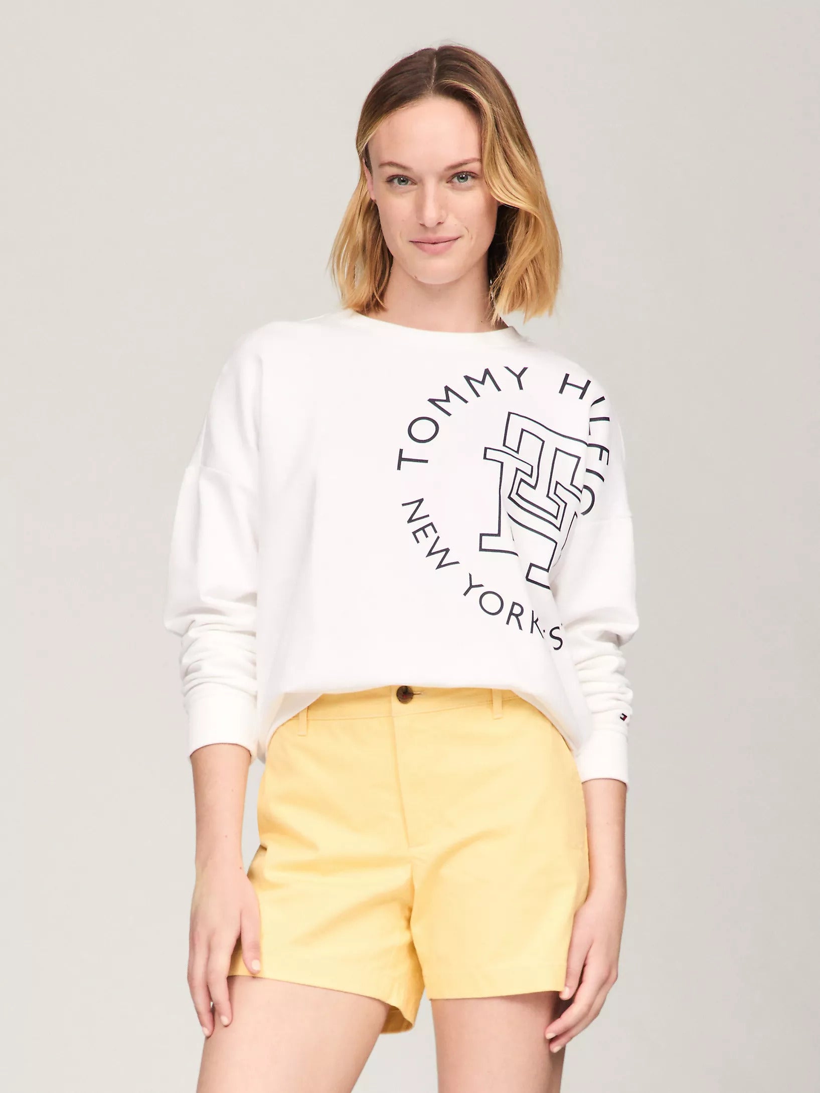 WOMENS' Tommy Bold Circle Logo Crewneck Sweatshirt