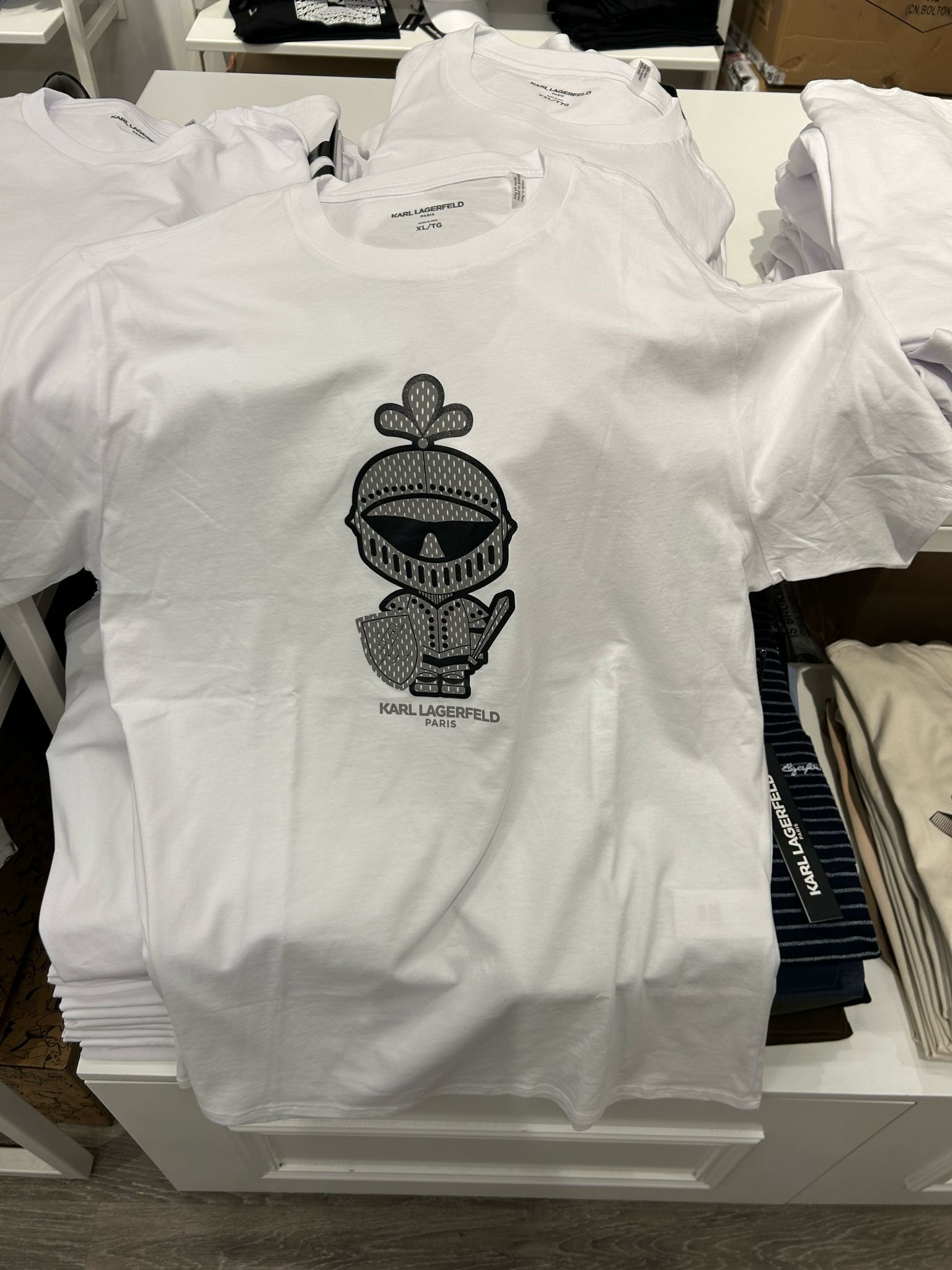 Mens' karl lagerfeld  TEXTURED KARL ARMOUR TEE