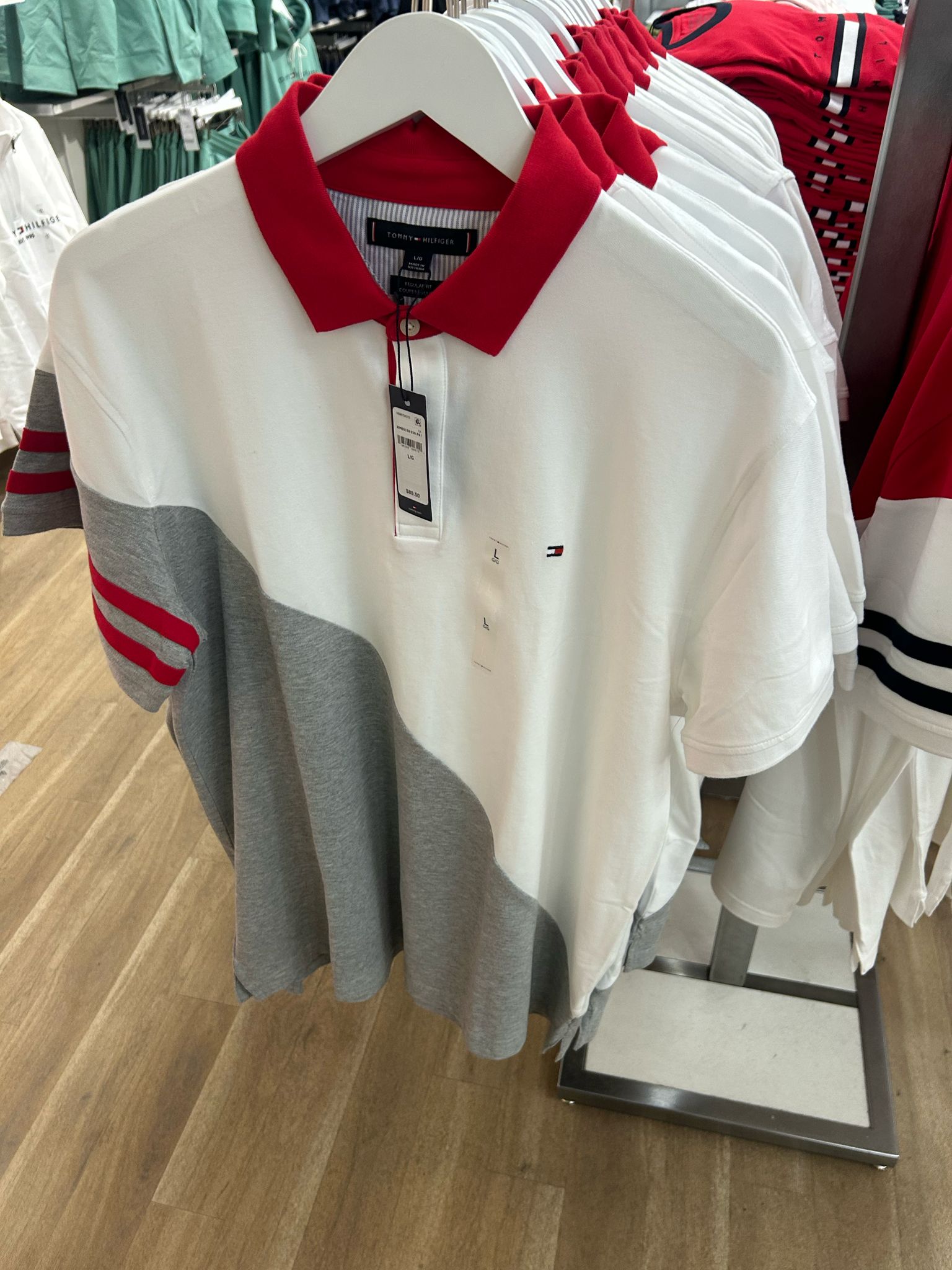 Tommy Mens' Regular Fit Diagonal Colorblock Polo