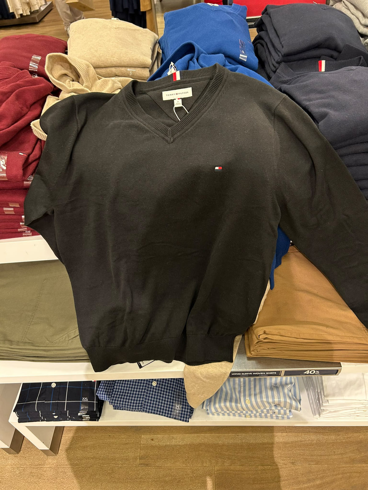 Tommy Solid Logo V-Neck Men Sweater- Black