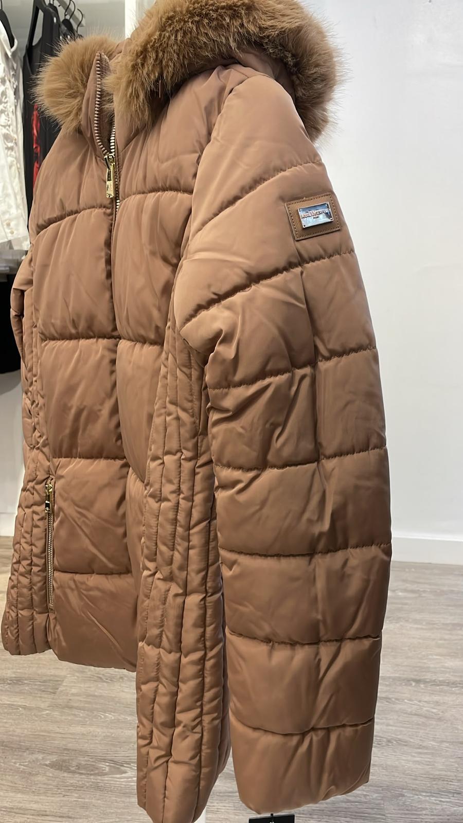 Karl FAUX FUR TRIM HOODED SHORT Women  PUFFER-Camel