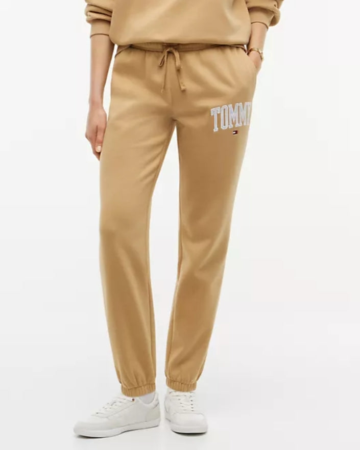 Tommy Varsity Tommy Logo Sweatpant -Classic Khaki