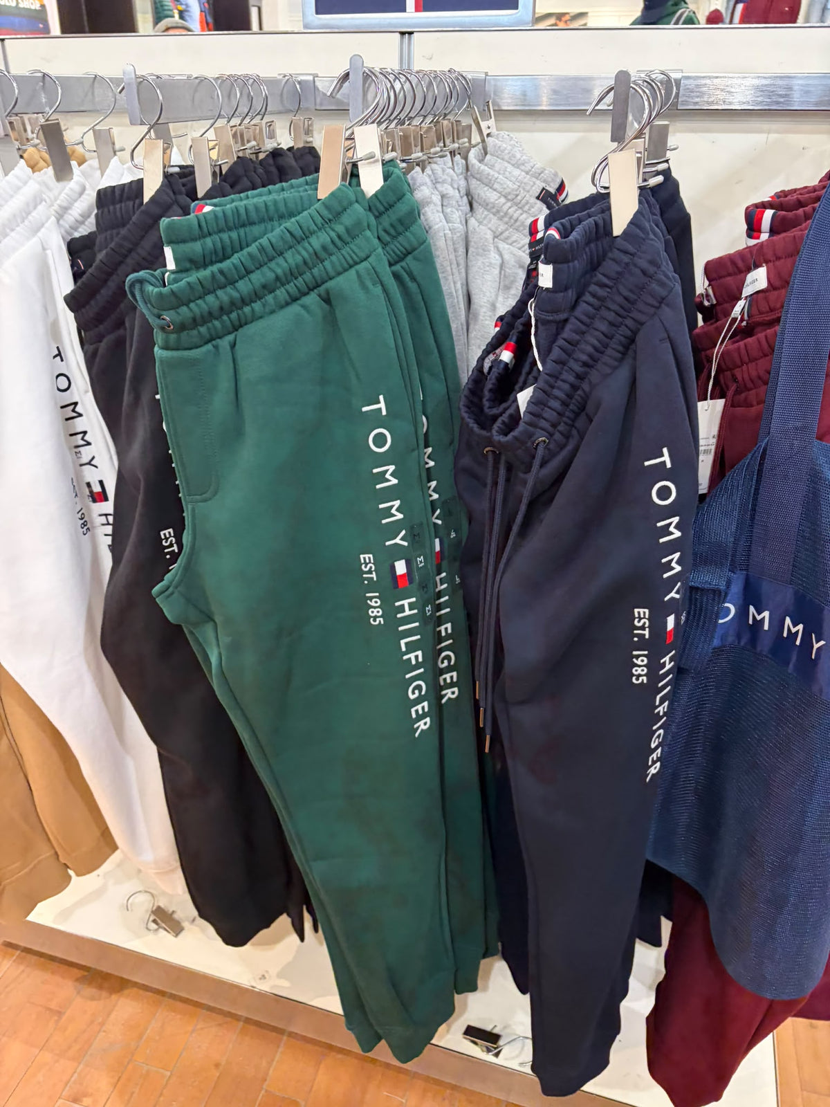 Tommy Logo Men Sweatpant - Ornamental Green