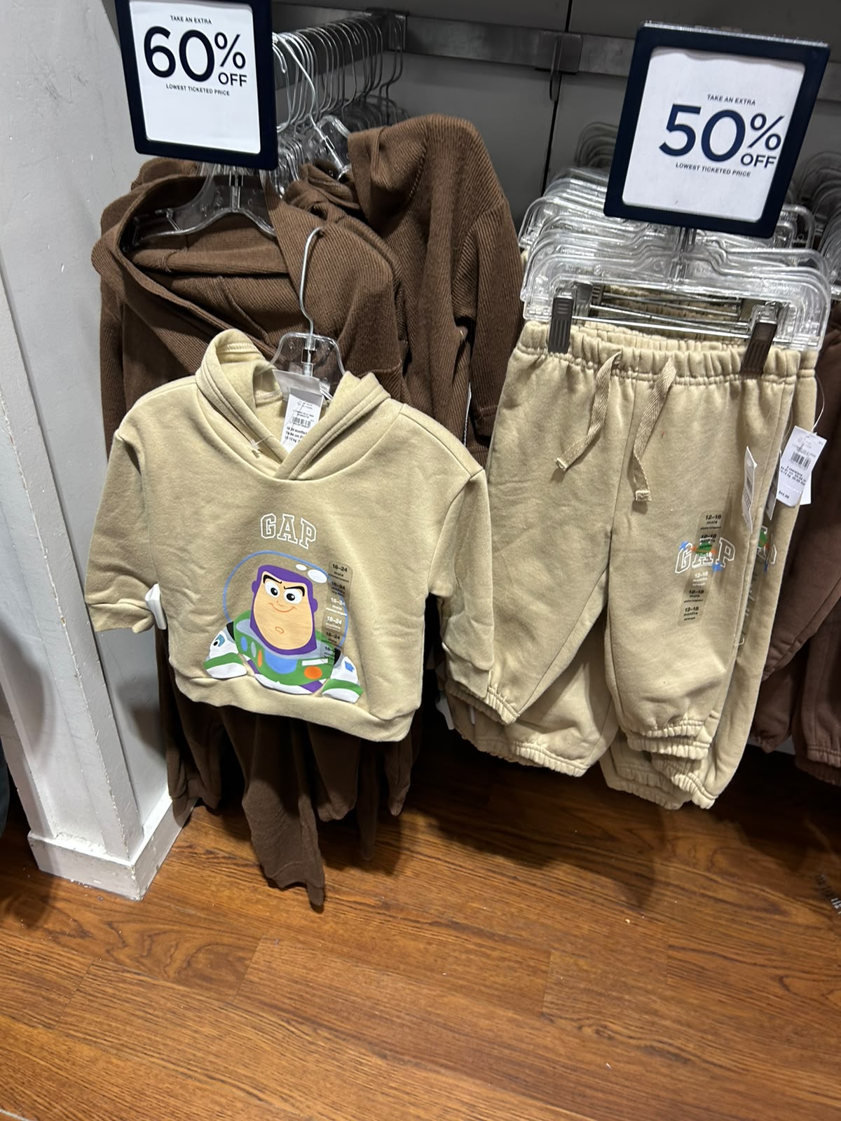 Gap babyGap Relaxed Print Logo Boy  Hoodie -Iconic Khaki Buzz Lightyear